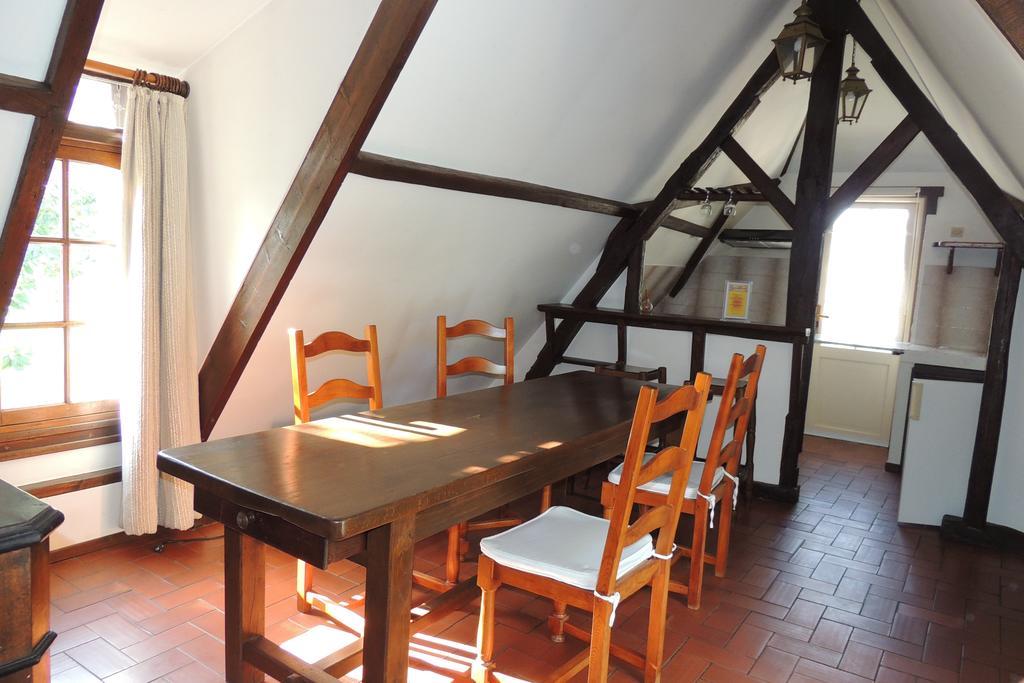 Le Manoir De Goliath Apartment Toutainville Bilik gambar